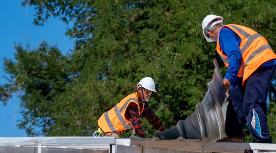 Roof maintenance in Bronson, TX